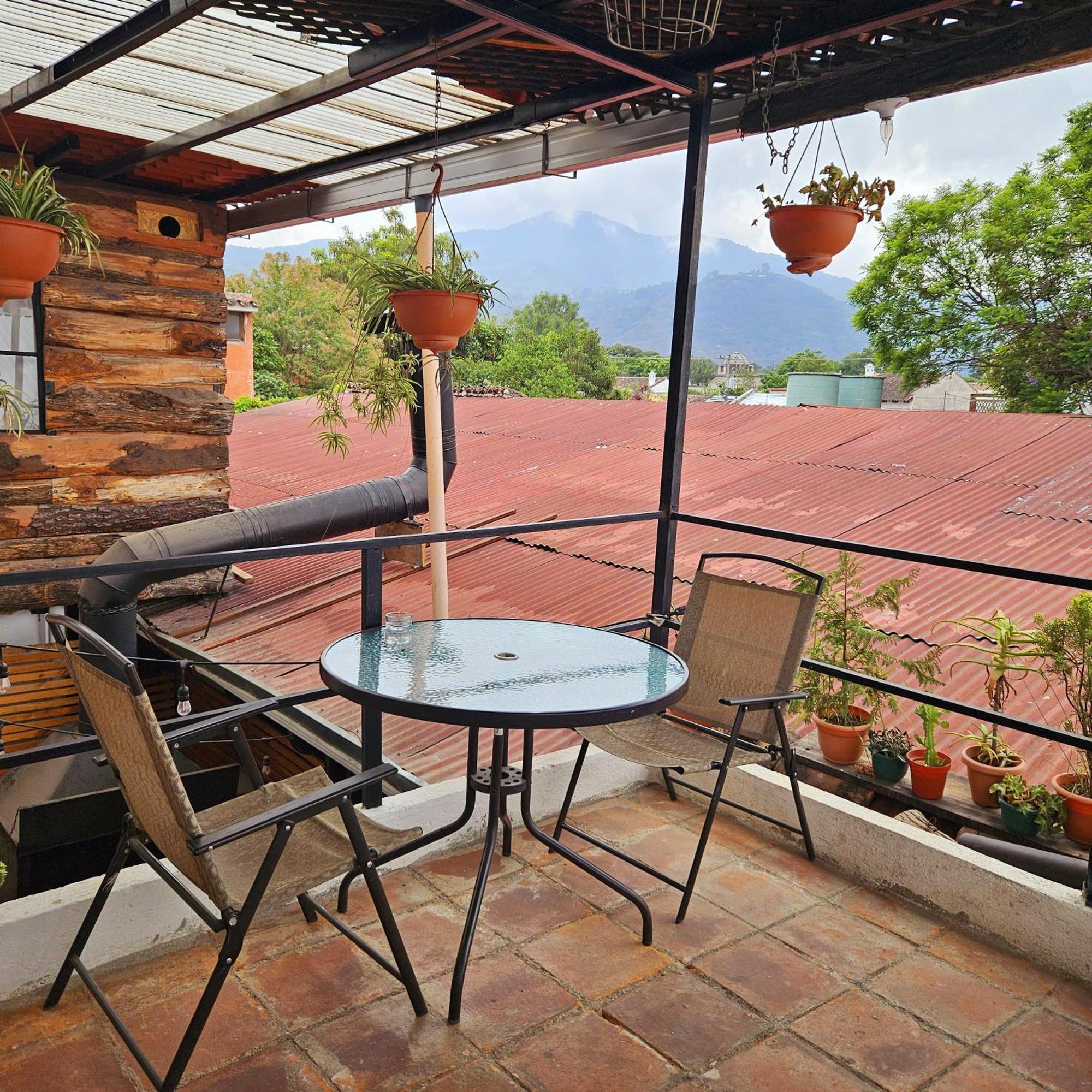 Cermeno'S House Hotel Antigua ภายนอก รูปภาพ