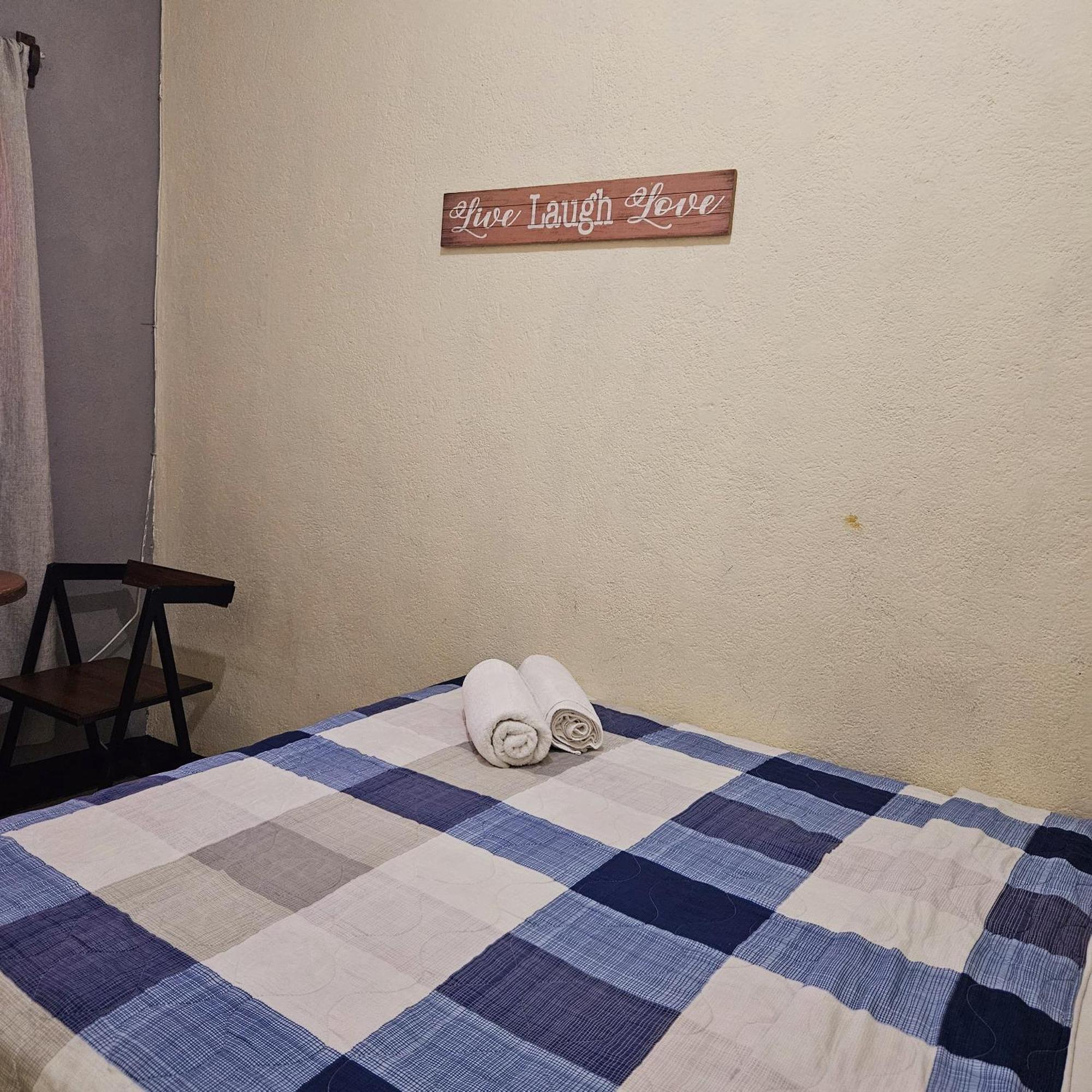 Cermeno'S House Hotel Antigua ภายนอก รูปภาพ