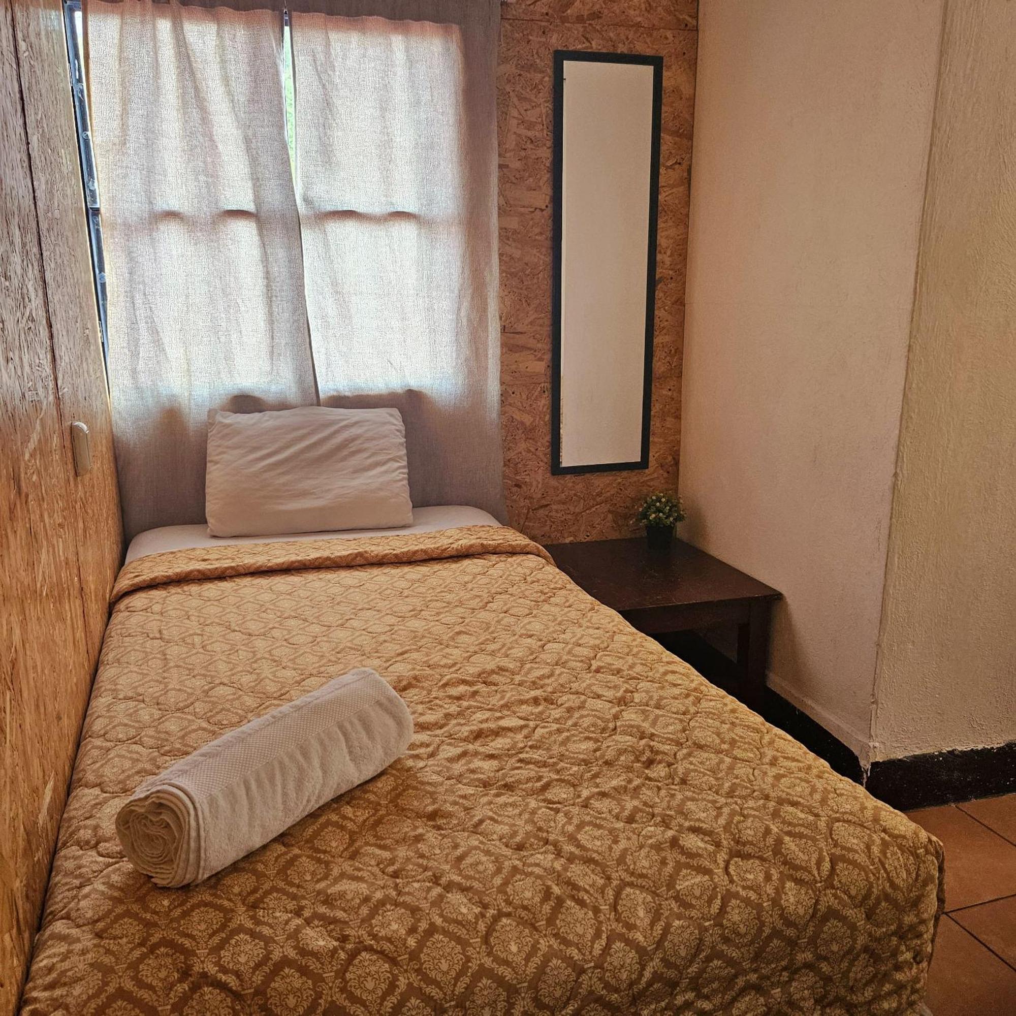 Cermeno'S House Hotel Antigua ภายนอก รูปภาพ